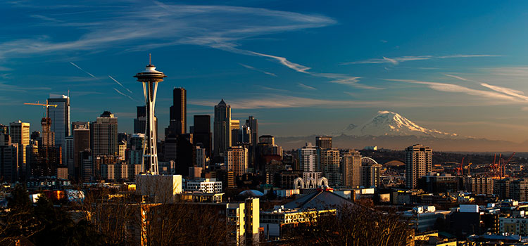A sunny view of Seattle and Mt. Rainier.