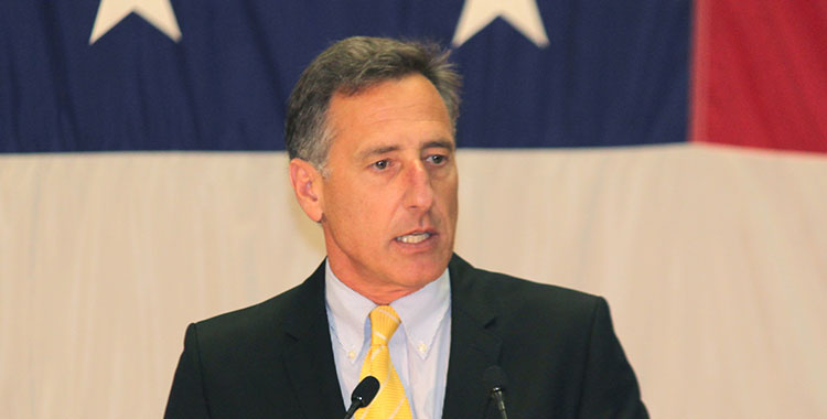 Vermont Gov. Peter Shumlin making an address at a community college.