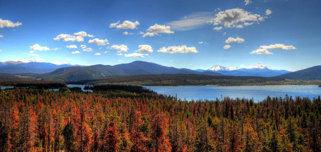 An autumn landscape in Colorado's Rocky Mountains range.