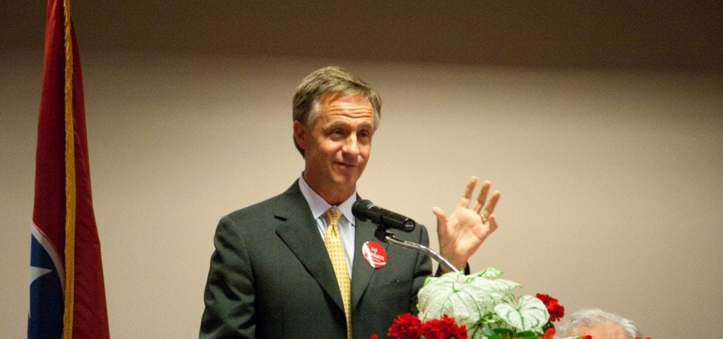 Governor Bill Haslam speaking at a Gubenatorial dinner in 2010.