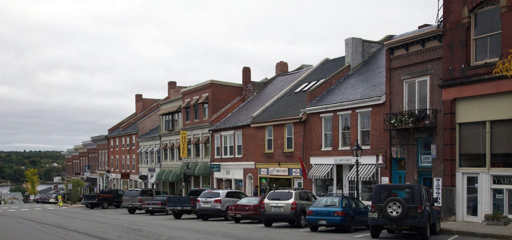 Belfast has a very attractive shopping street which leads down to the harbor.